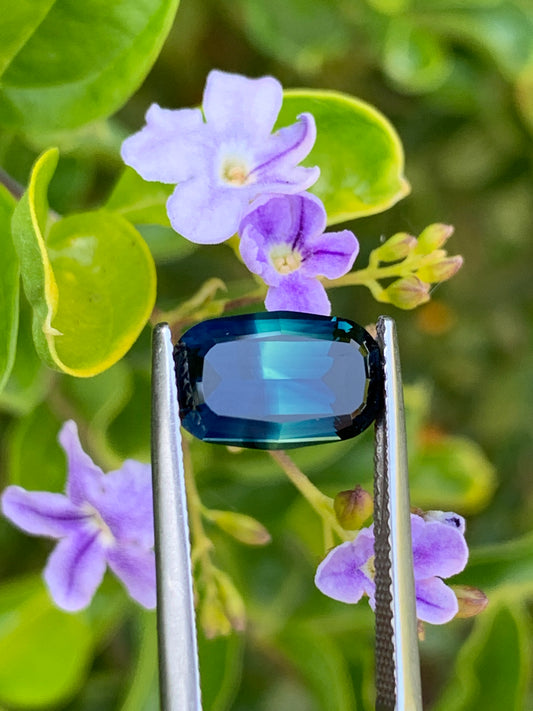 4.33ct cushion cut Teal/blue Australian Sapphire Unheated