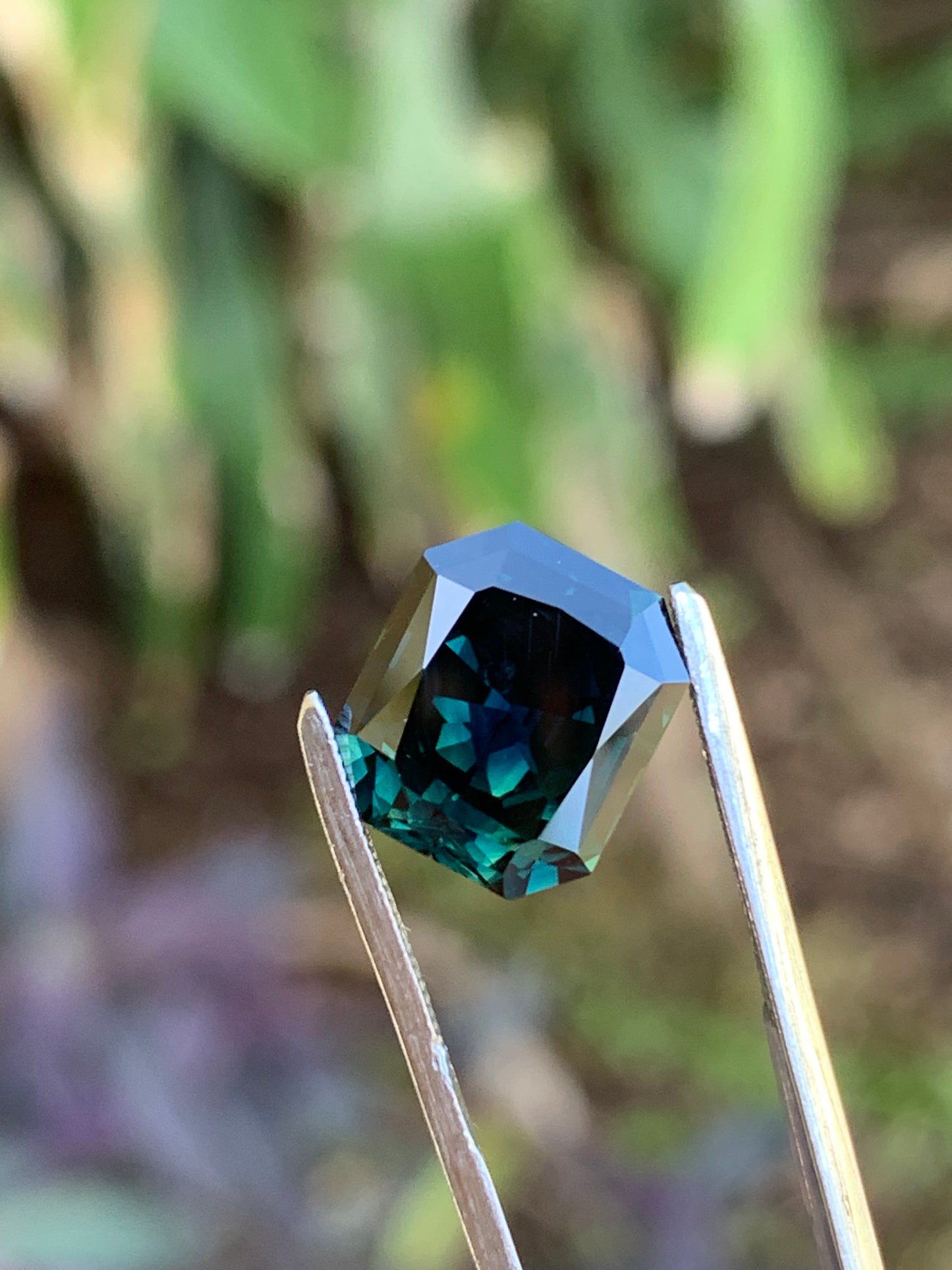 4.15ct Deep Blue Australian Sapphire heated