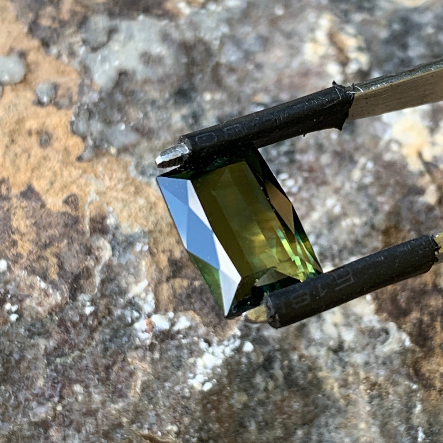 4.4ct Dark emerald cut Australian sapphire