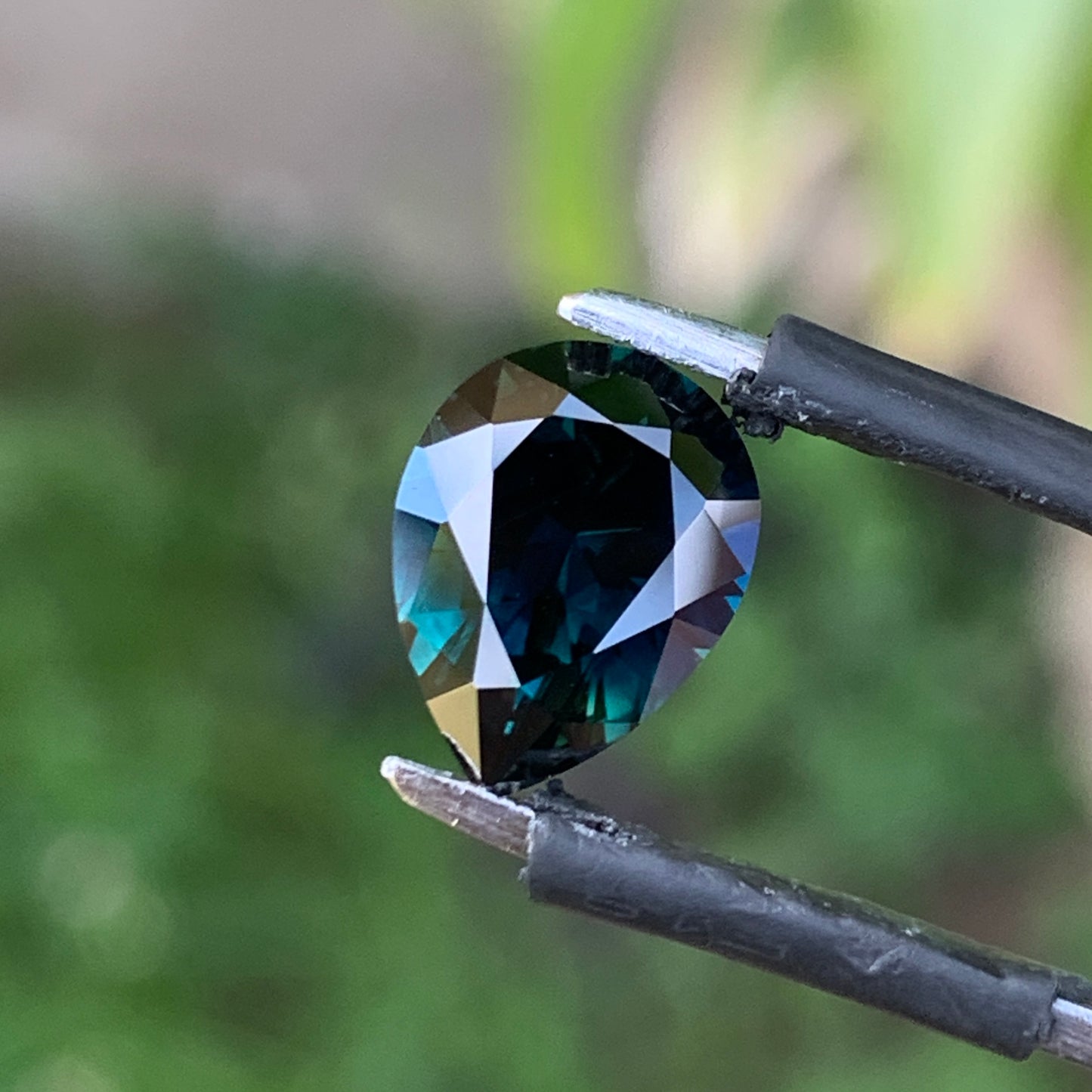 2.7ct Pear shape Blue Australian sapphire