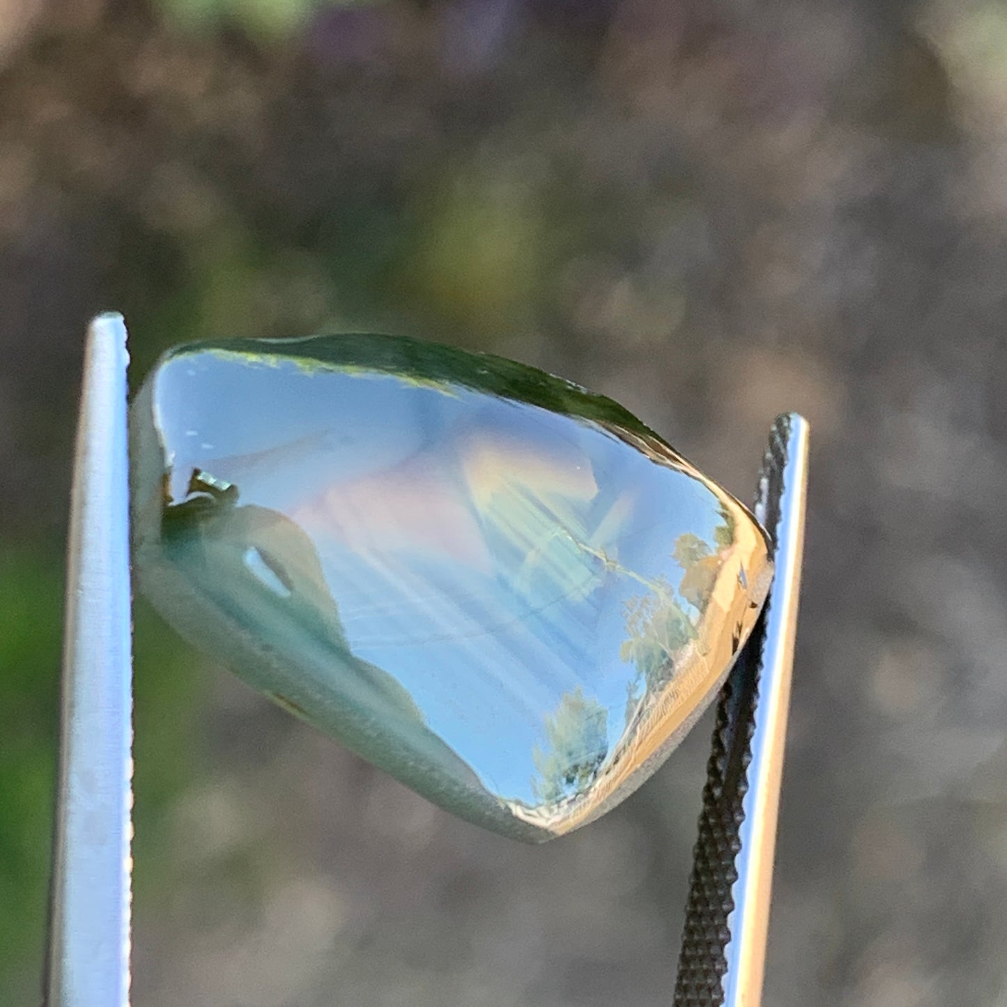20.4ct Very unusual Skin polished Australian Sapphire - unheated