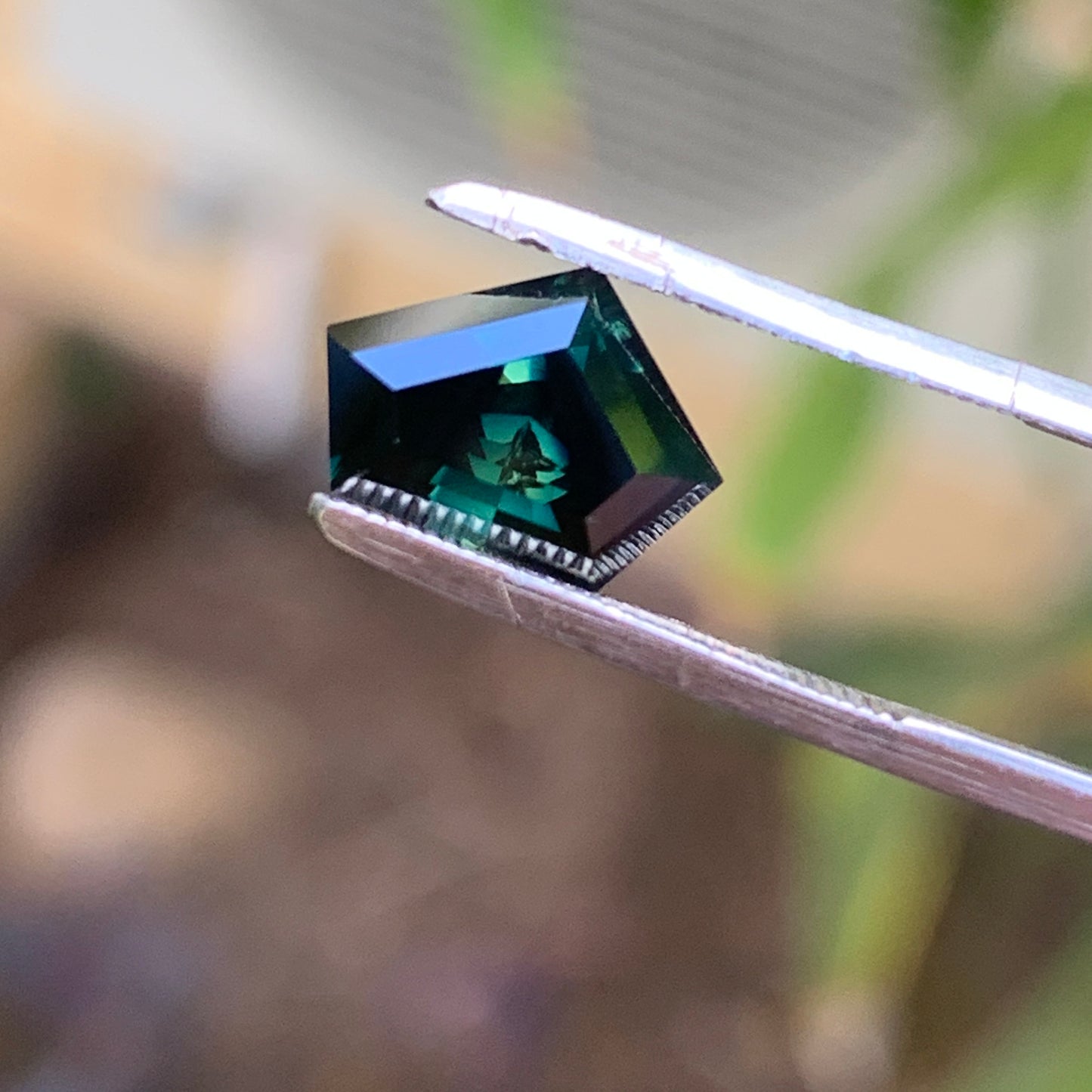 1.83ct Freeform Blue/Green Sapphire - Australian