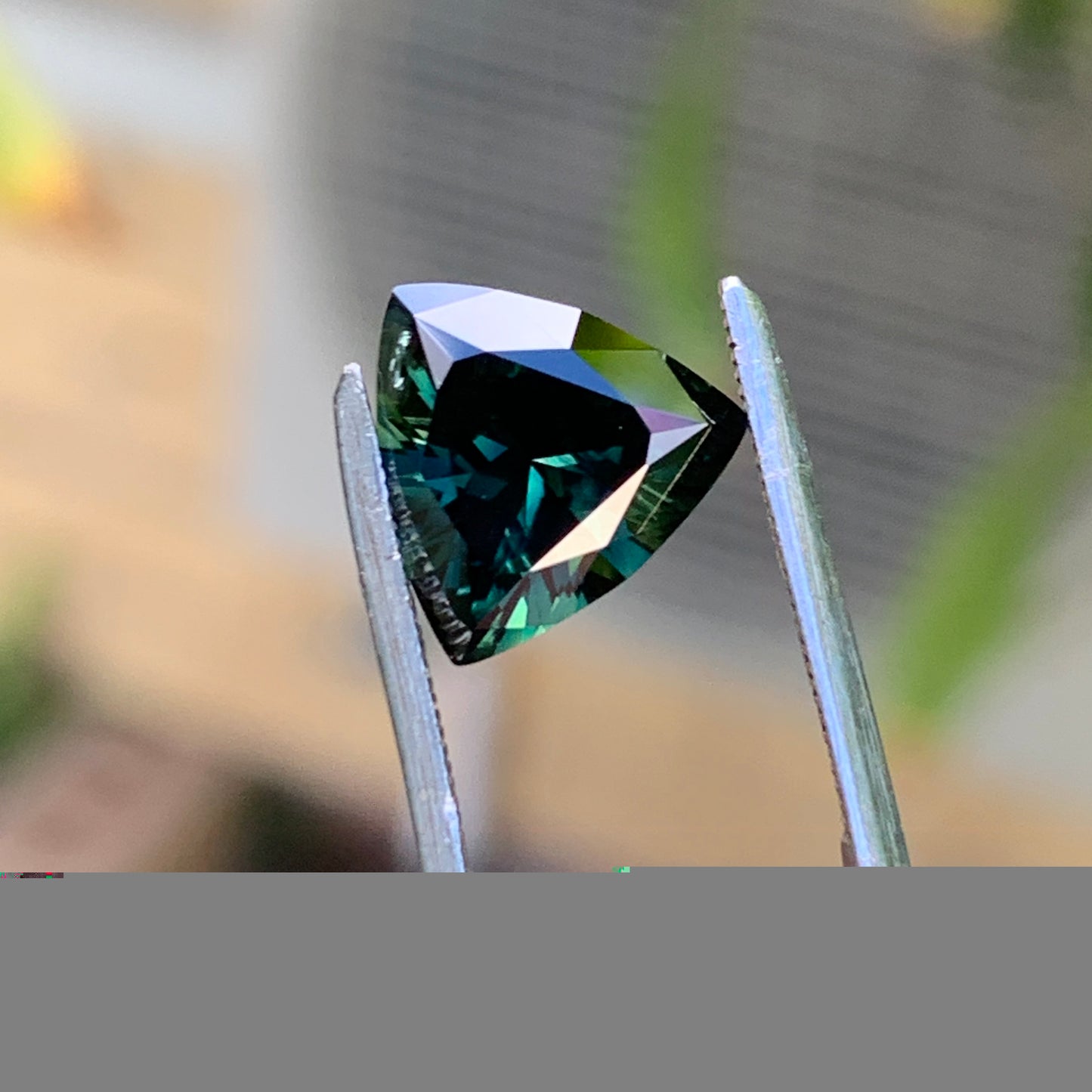 2.28ct Teal Trillion Australian Sapphire