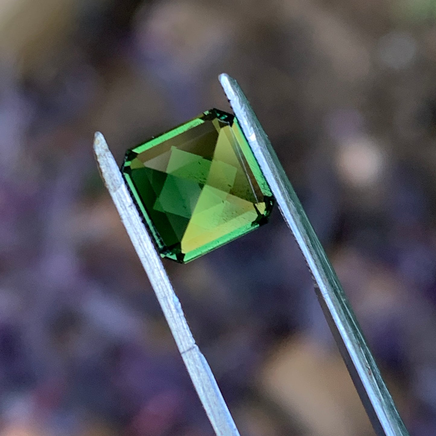 2.6ct Sqaure Emerald cut Australian Sapphire - Unheated