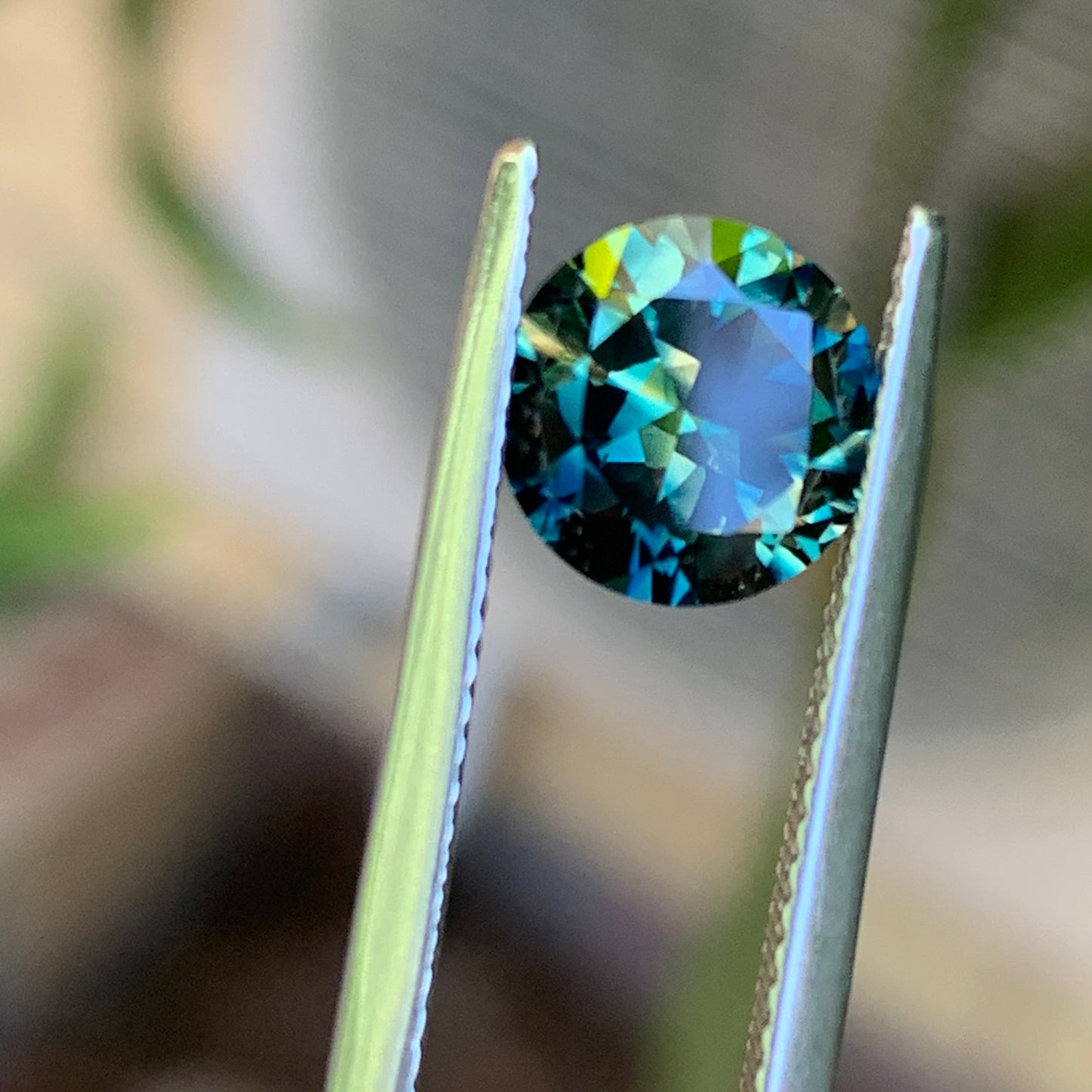2.2ct teal Australian Sapphire - unheated