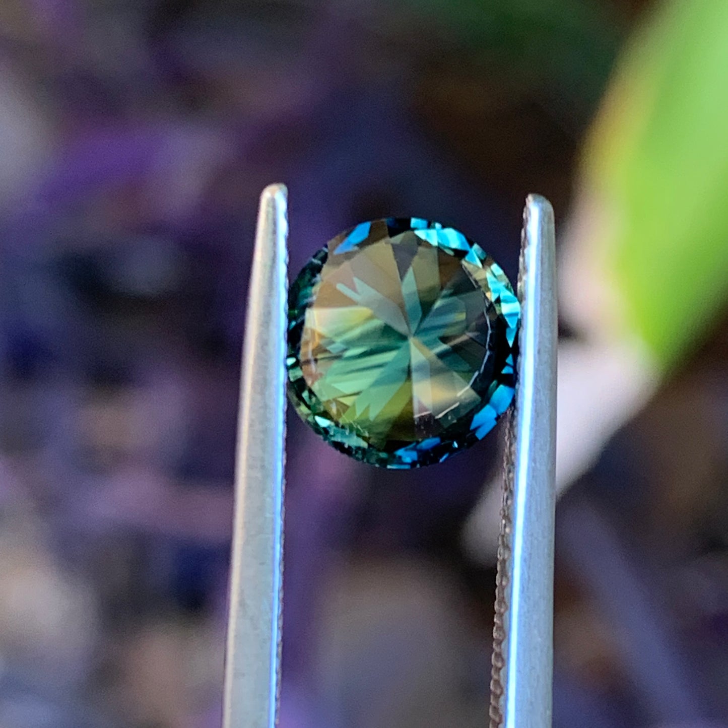 2.2ct teal Australian Sapphire - unheated