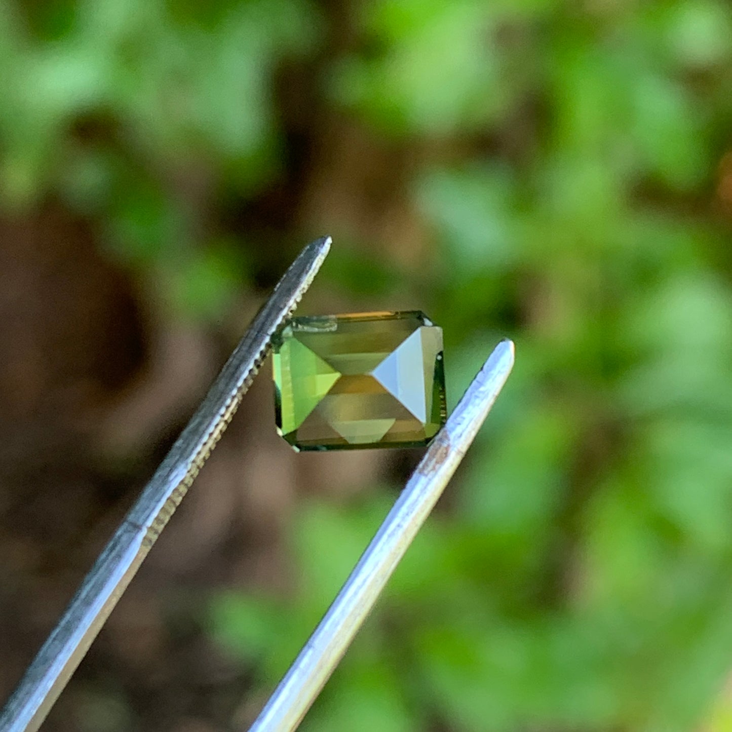 1.32ct Green yellow Parti Sapphire - unheated