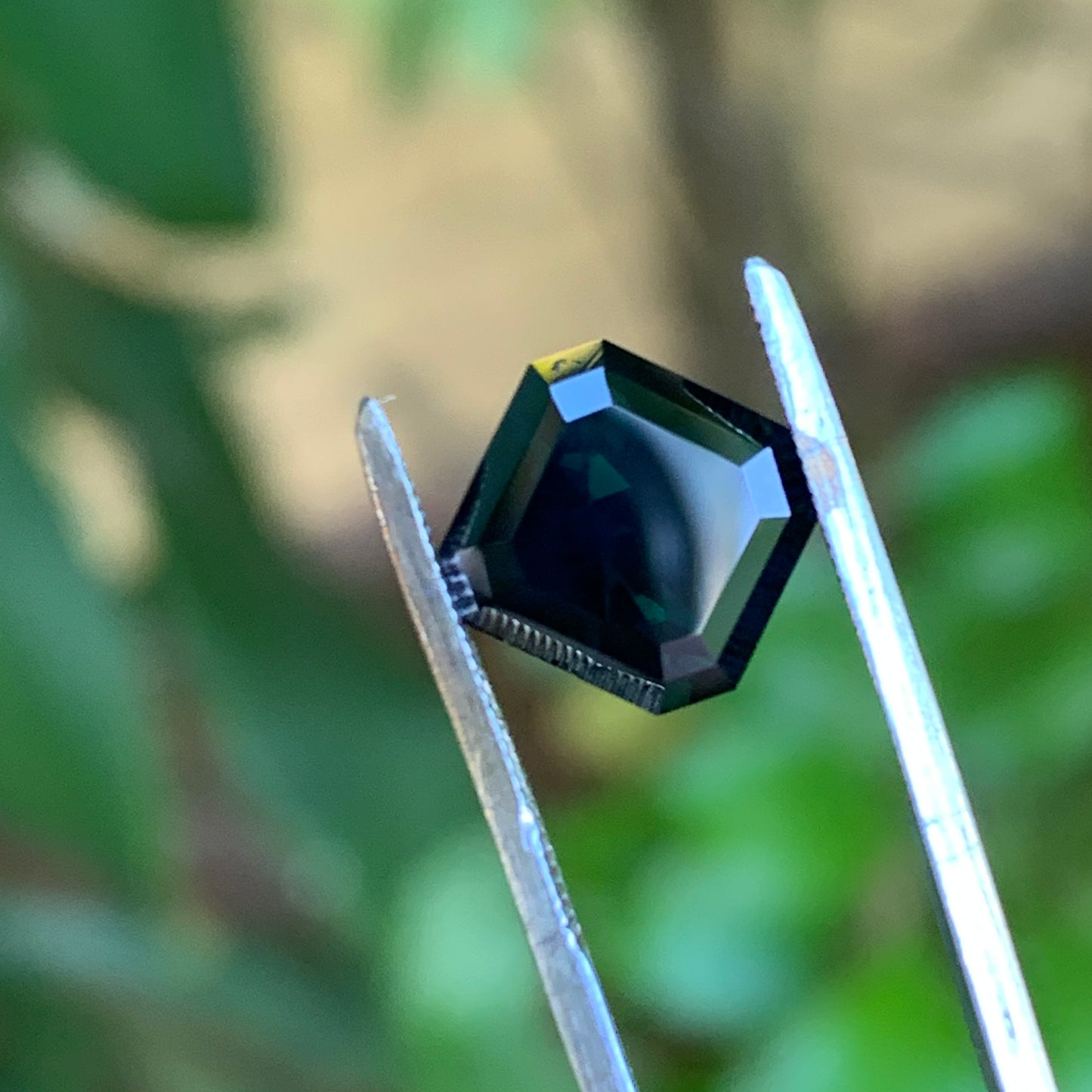 3.13ct mix cut Midnight Blue sapphire - Australian