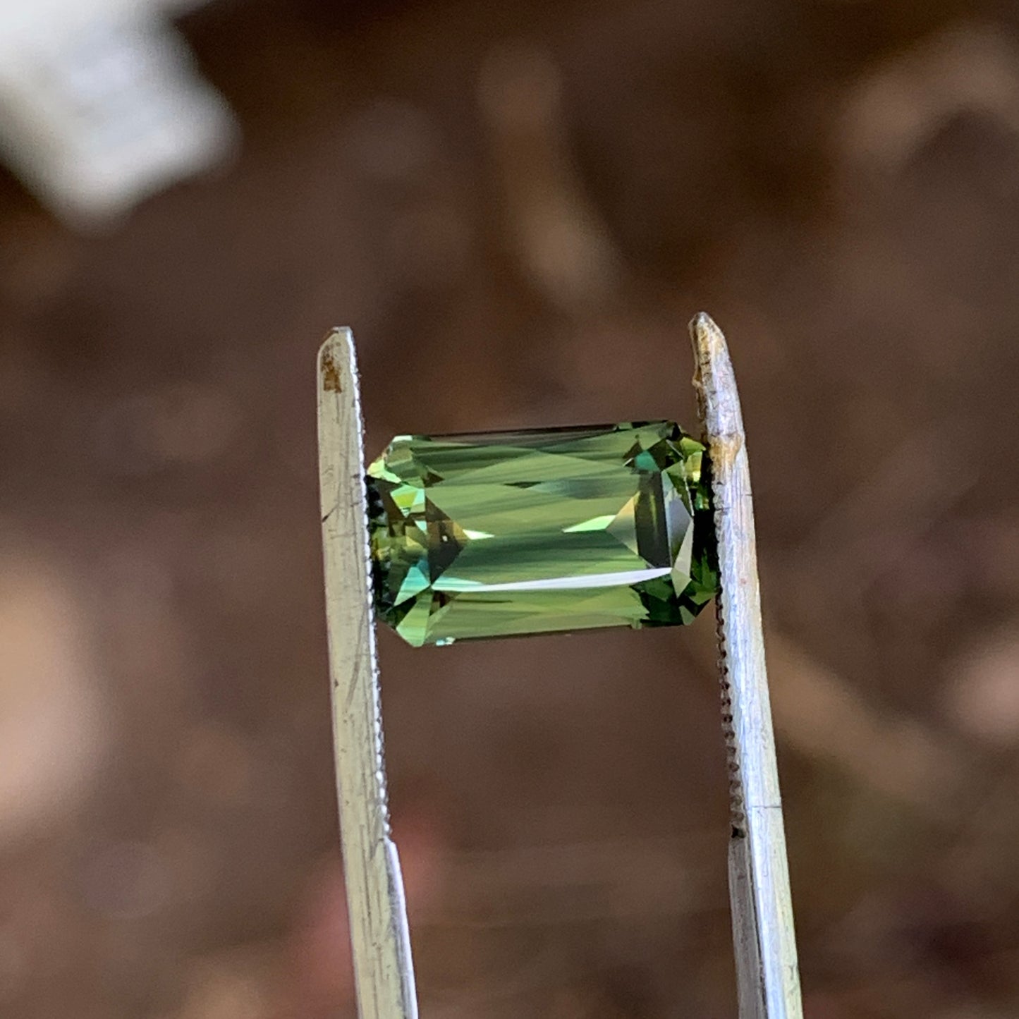 2.34ct forest Green emerald cut Sapphire unheated