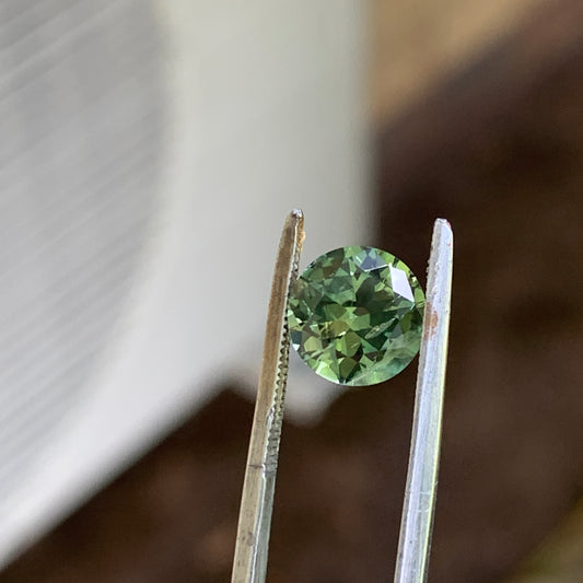 1.85ct Green Round  Australian Sapphire Unheated - Front View 