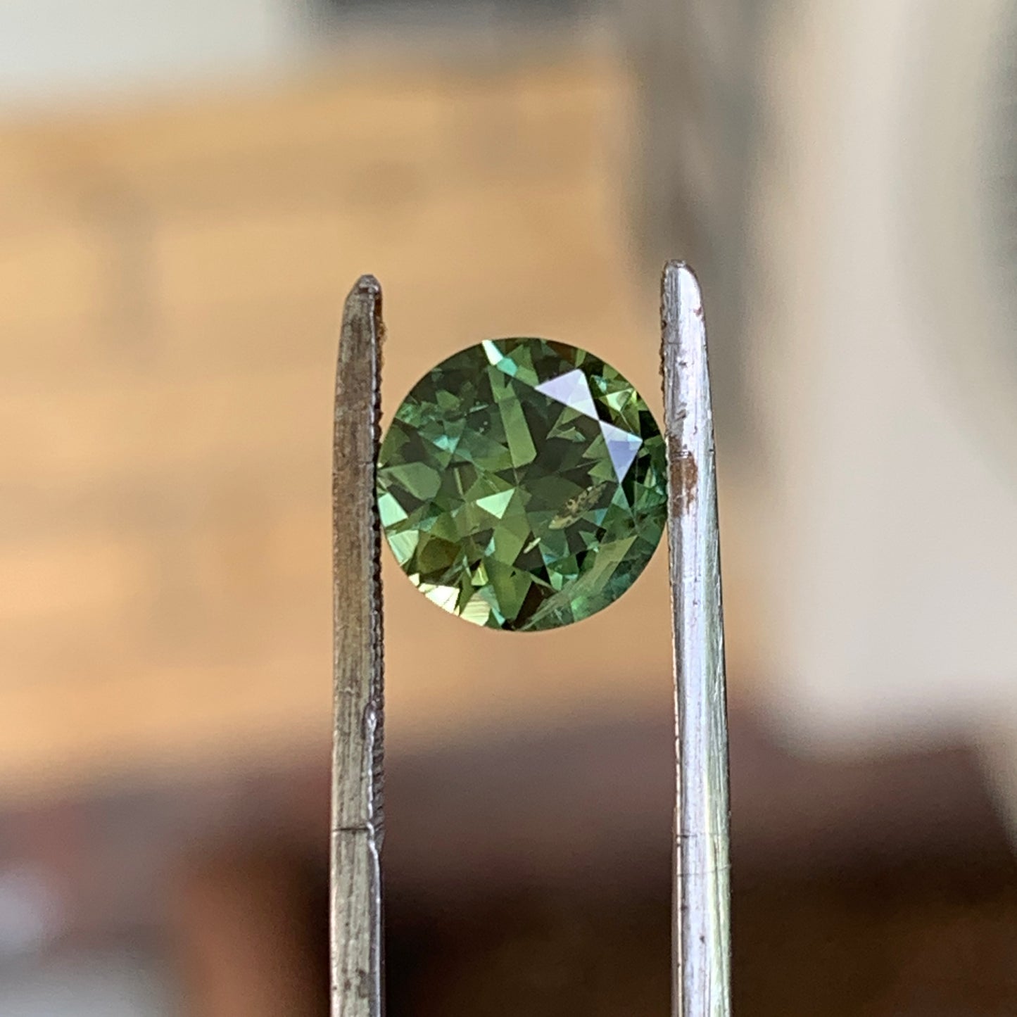 1.85ct green Round Sapphire - unheated