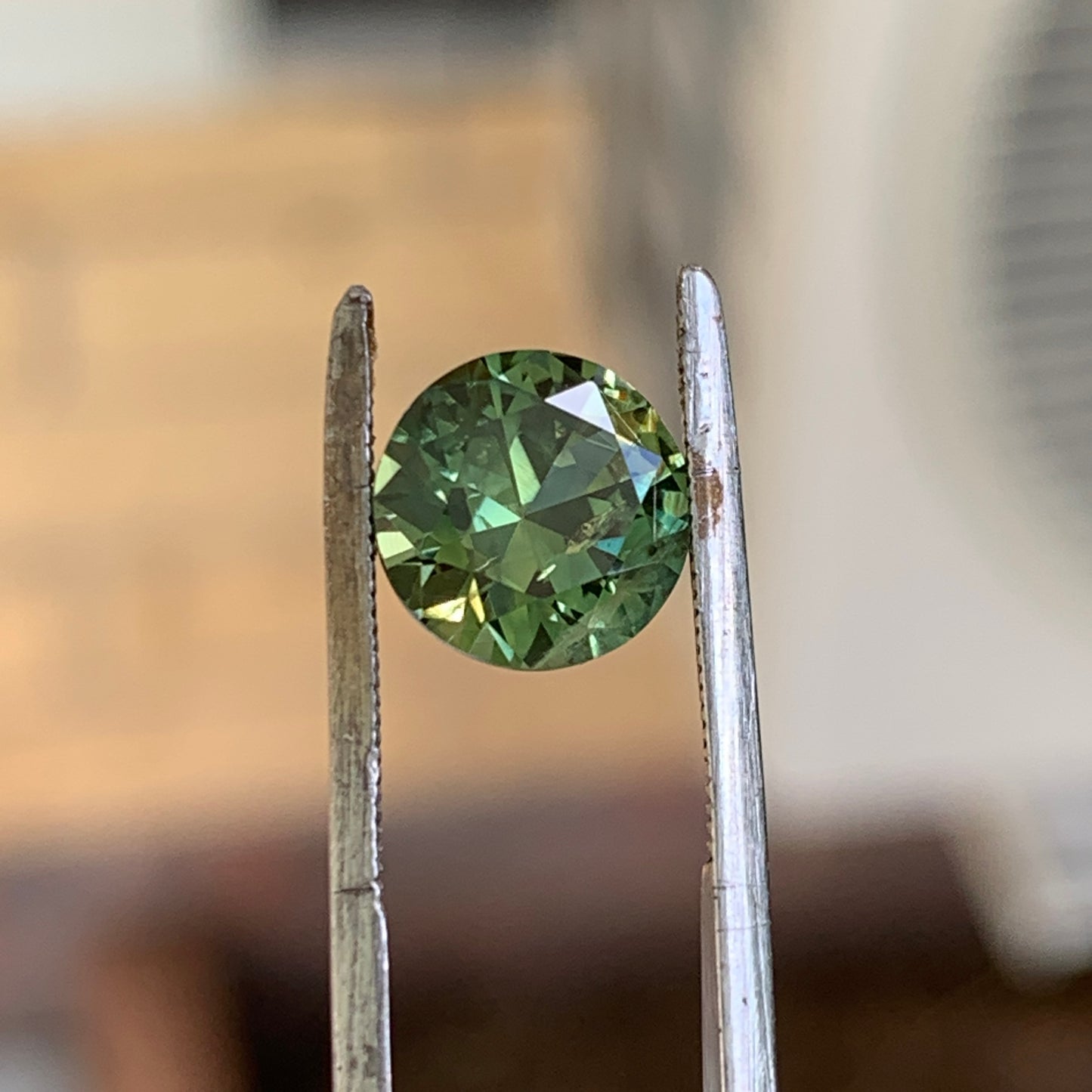1.85ct green Round Sapphire - unheated