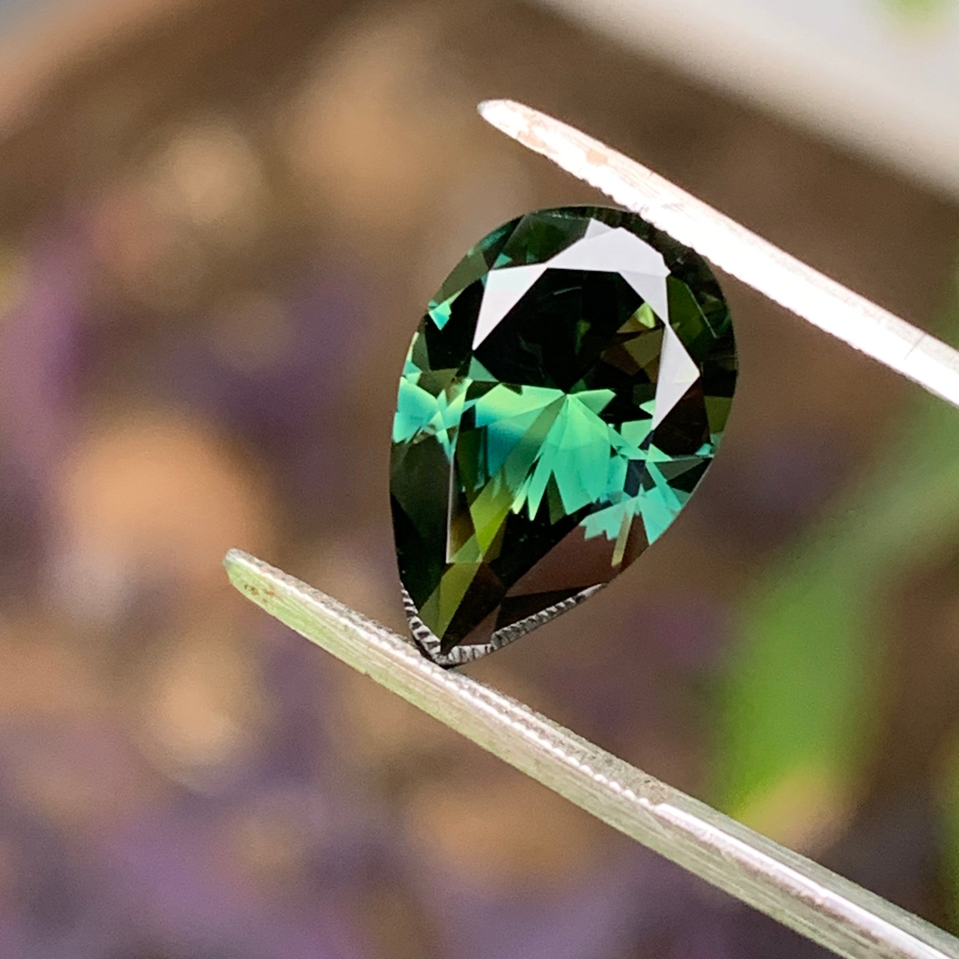 3.85ct Pear Parti Australian Sapphire Unheated - Rear View