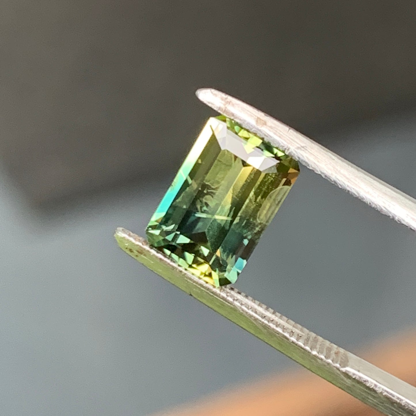 1.38ct split bi colour Australian sapphire - unheated