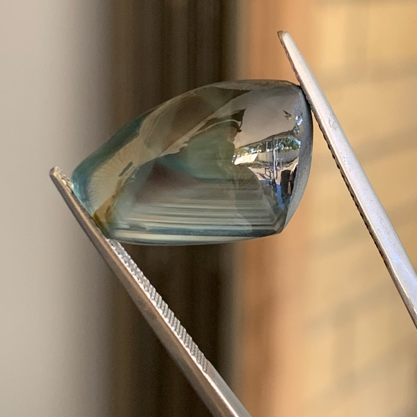 20.4ct Very unusual Skin polished Australian Sapphire - unheated