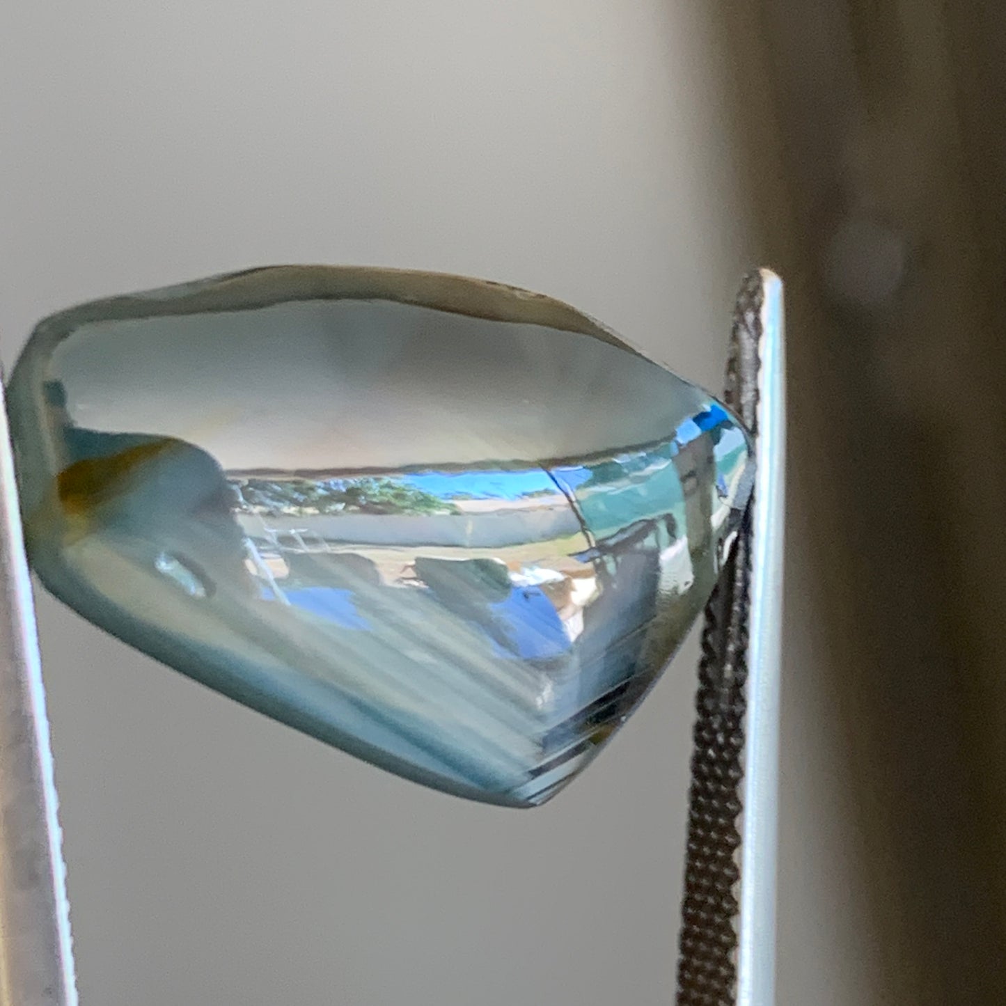 20.4ct Very unusual Skin polished Australian Sapphire - unheated