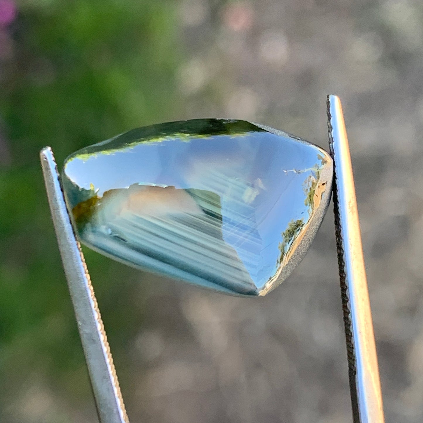 20.4ct Very unusual Skin polished Australian Sapphire - unheated