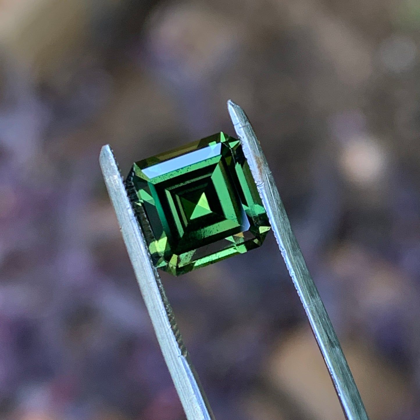 2.6ct Sqaure Emerald cut Australian Sapphire - Unheated