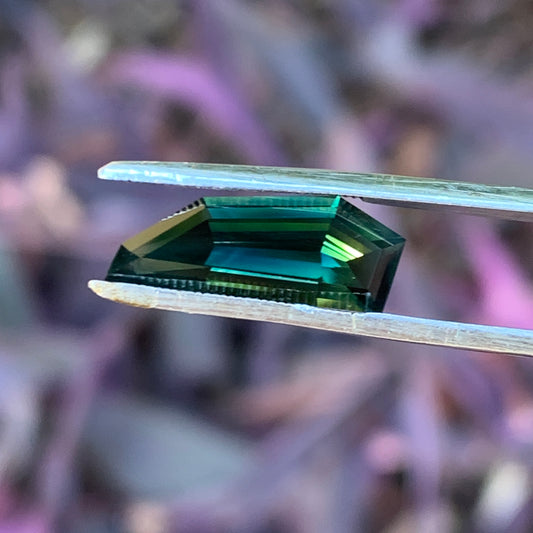 3ct freeform Australian Sapphire