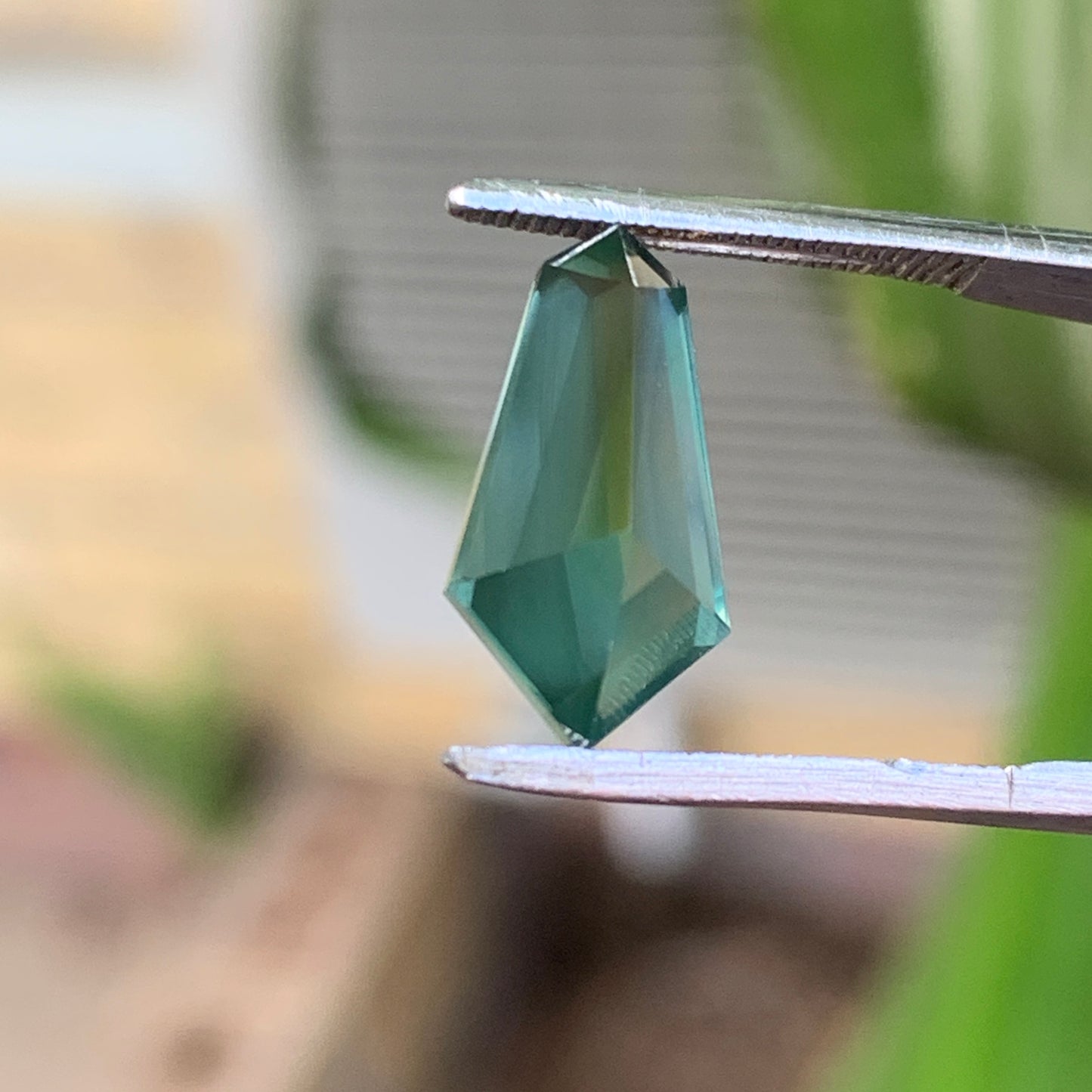 3.25ct Kite shaped opalescent green sapphire - australian unheated