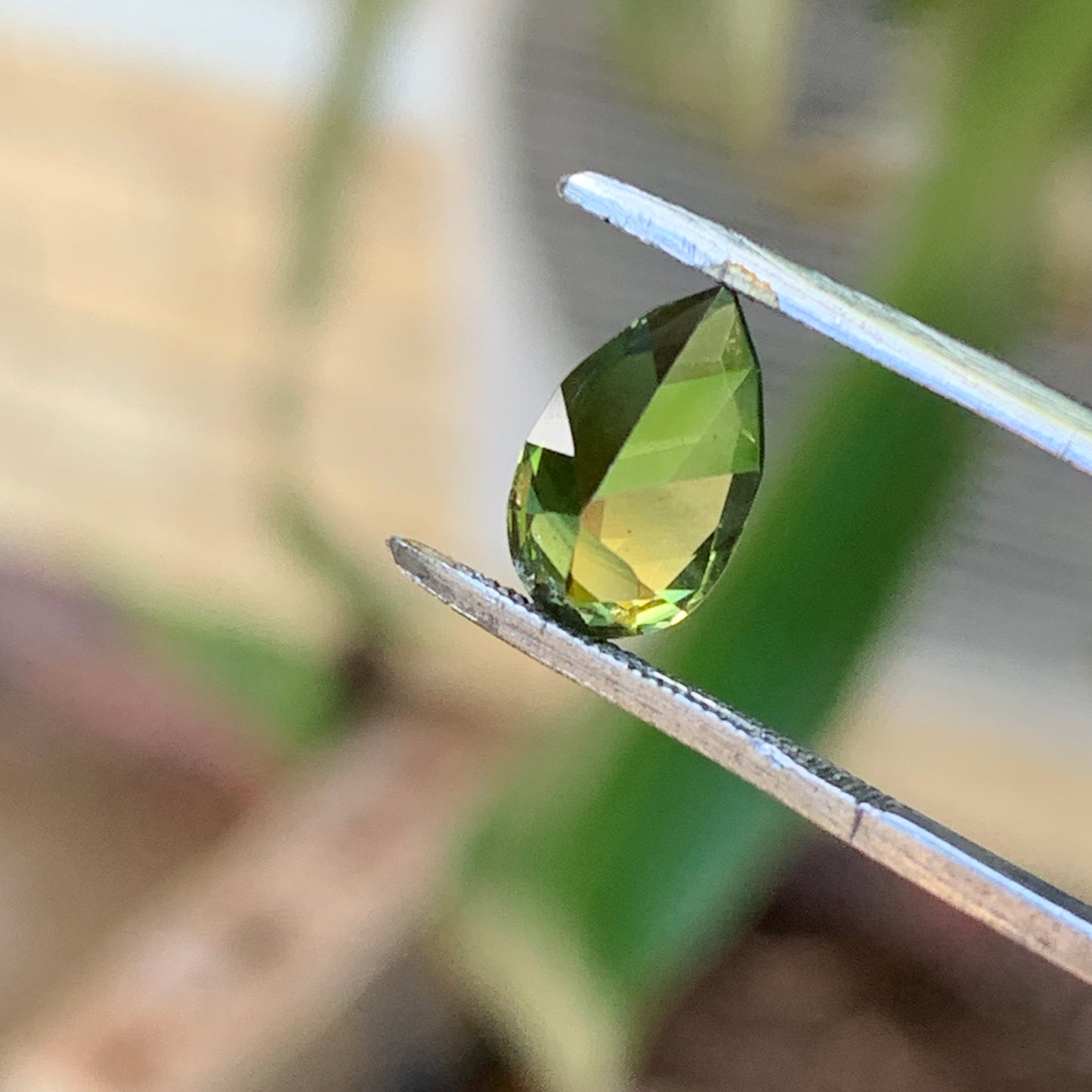 1.45ct Pear shaped parti sapphire - Australian unheated