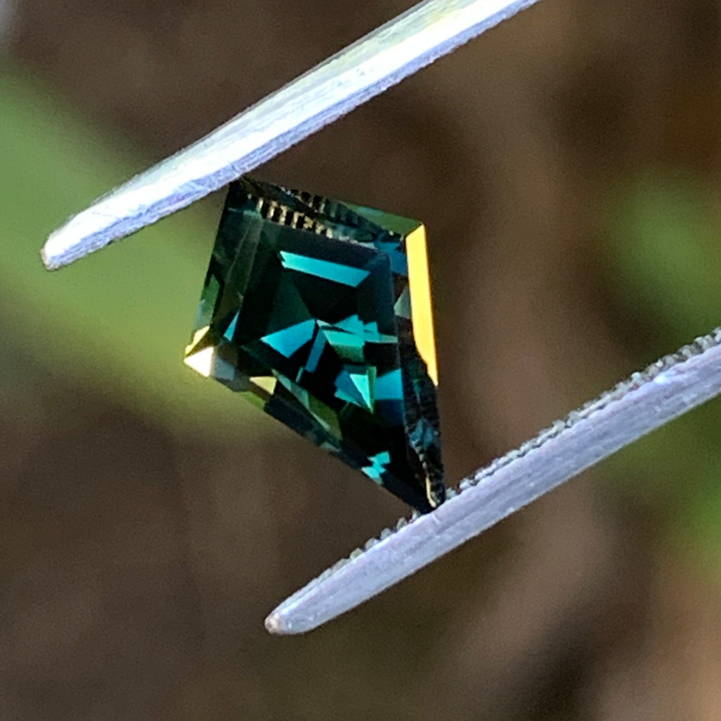 1.3ct Teal Australian Sapphire kite shape - unheated