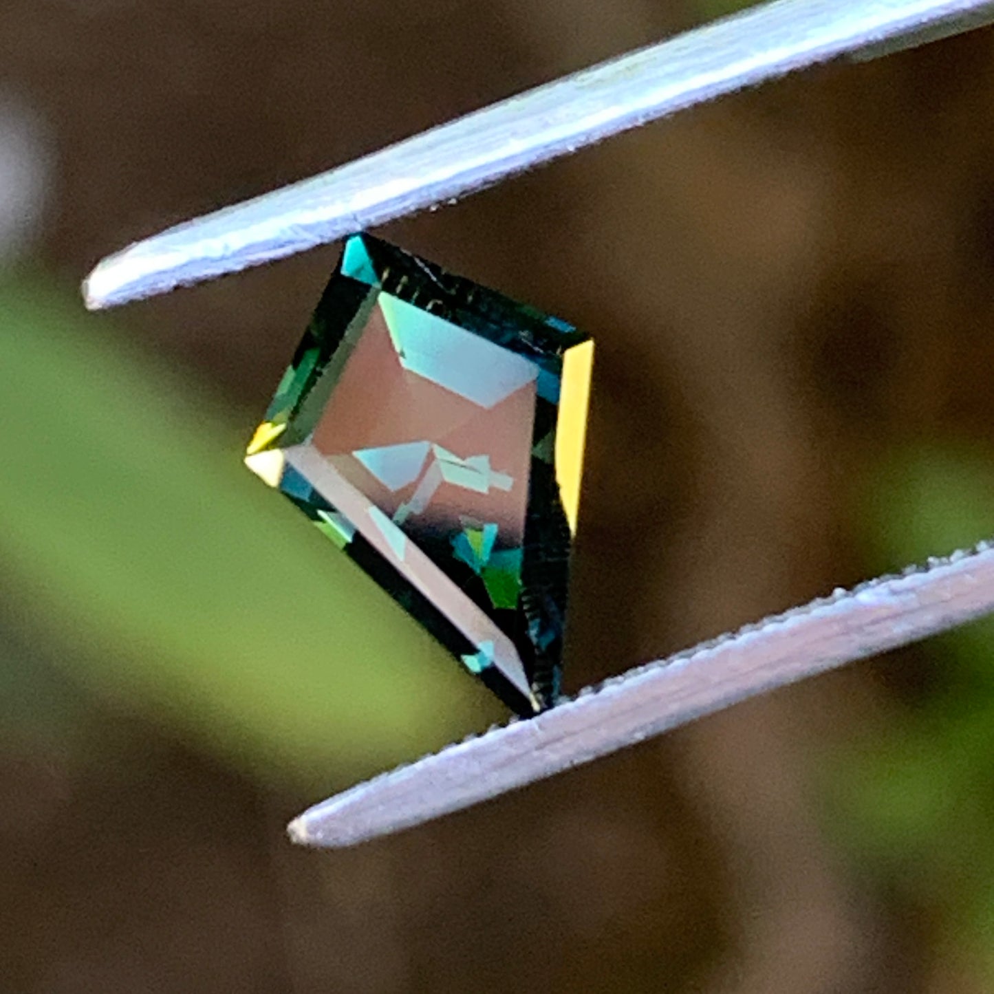 1.3ct Teal Australian Sapphire kite shape - unheated