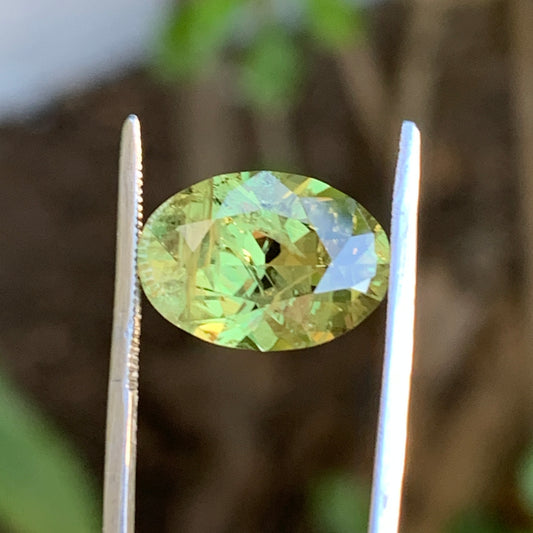 5.75ct oval yellow Australian sapphire