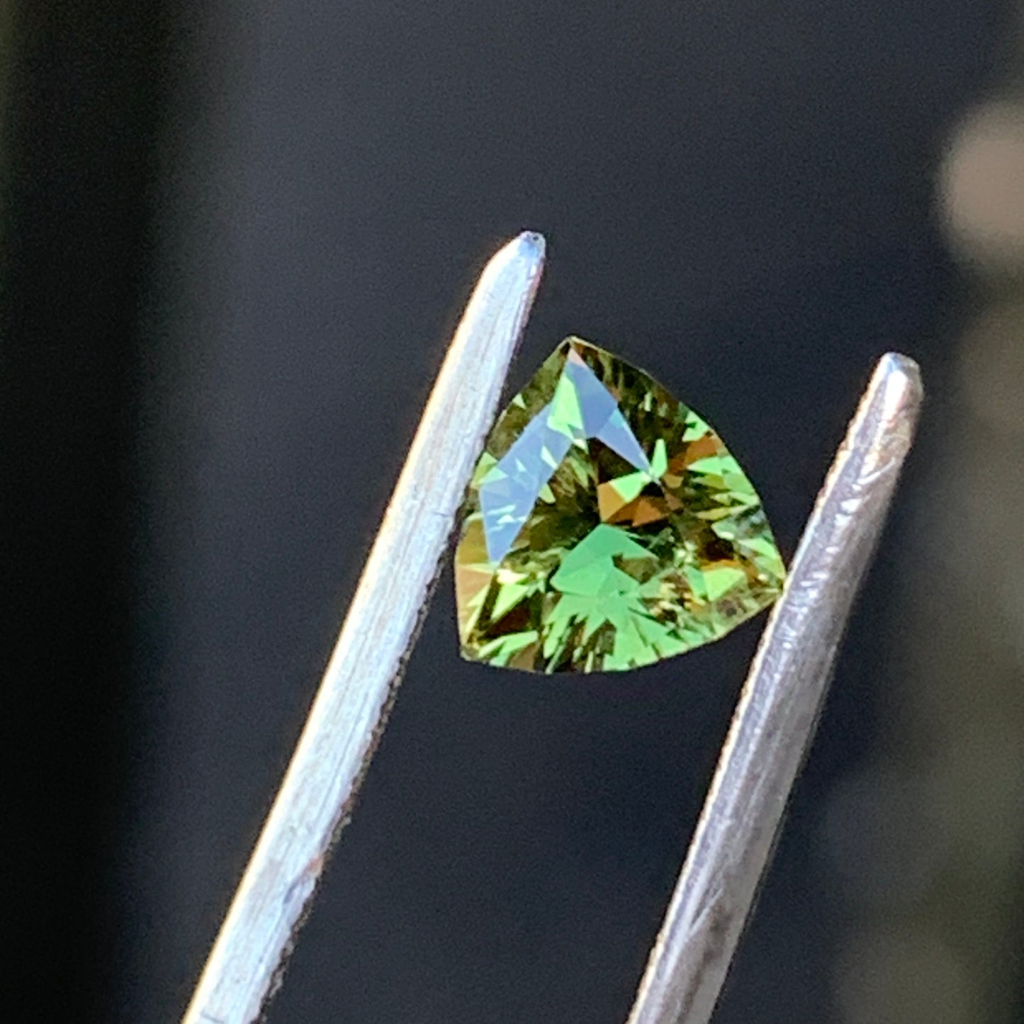 .53pt Yellow Trillion Australian sapphire - unheated